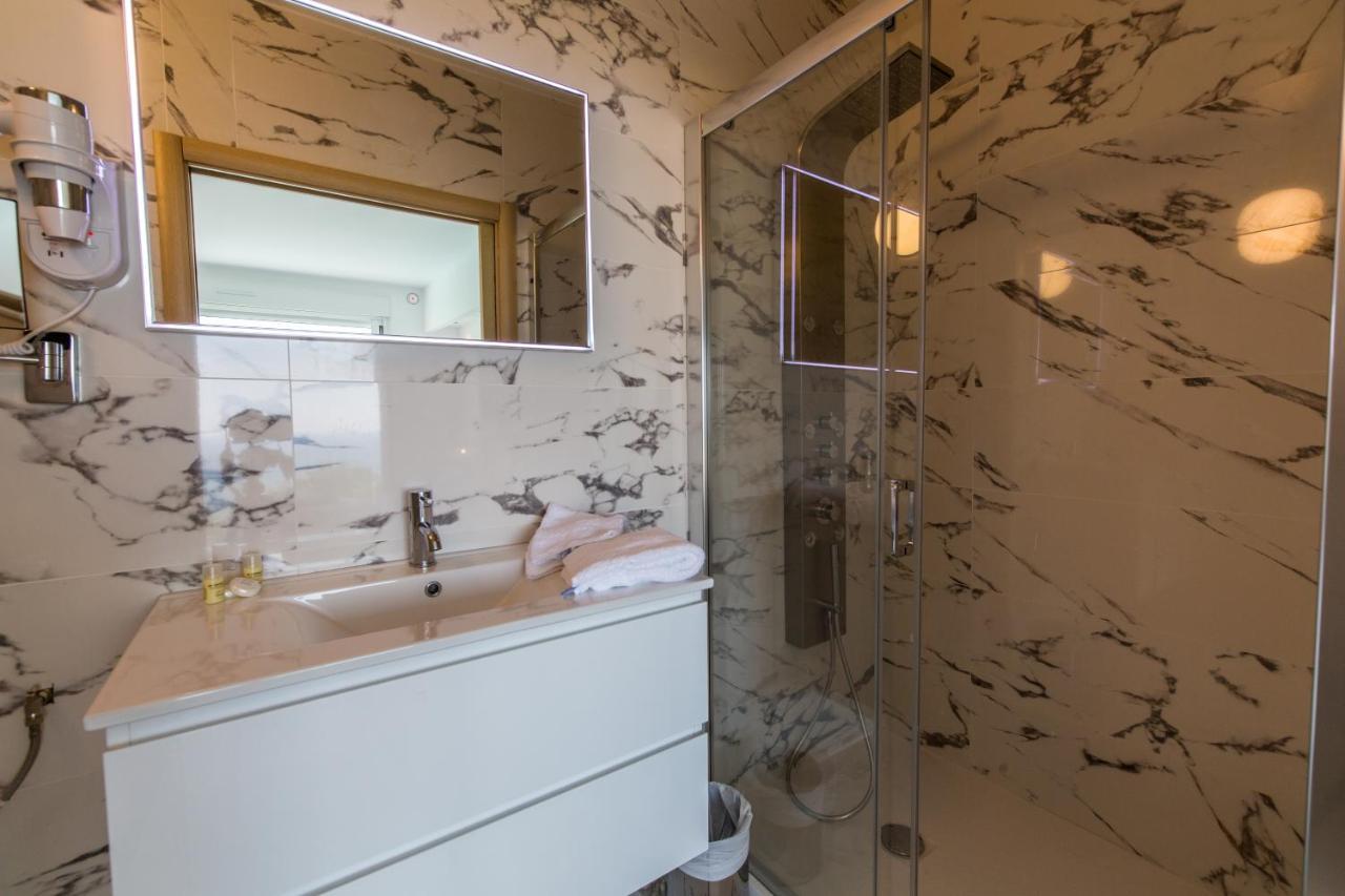 Hotel Villa R Calvi  Ngoại thất bức ảnh